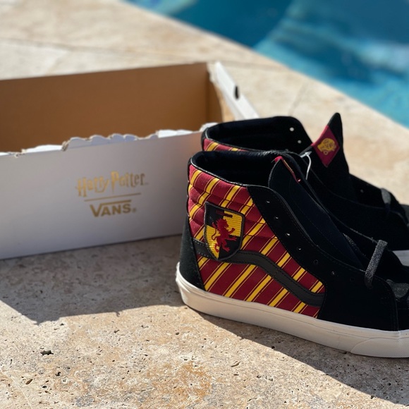 Vans Other - NWT VANS x Harry Potter Gryffindor Sk8-Hi Shoes High Top Mens US 11.5